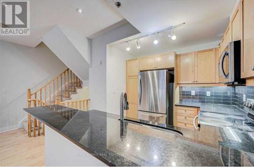 #26 -8 Brighton Pl, Vaughan, ON - Indoor Photo Showing Kitchen