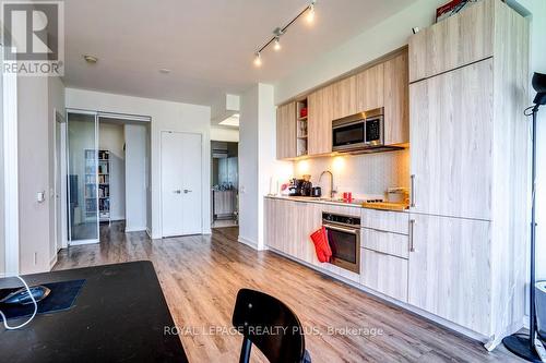 1407 - 50 Ordnance Street, Toronto, ON - Indoor Photo Showing Kitchen