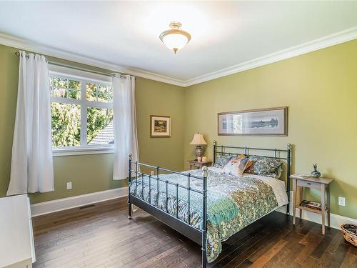 2711 Parker Rd East, Nanoose Bay, BC - Indoor Photo Showing Bedroom