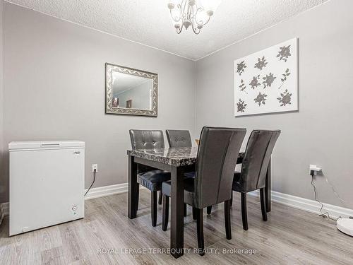 206-966 Inverhouse Dr, Mississauga, ON - Indoor Photo Showing Dining Room