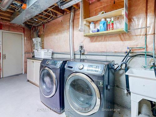 84 Grapevine Rd, Caledon, ON - Indoor Photo Showing Laundry Room
