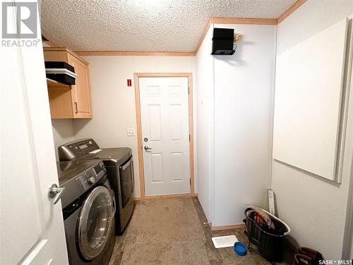 2 Obenauer Drive, Melville Beach, SK - Indoor Photo Showing Laundry Room