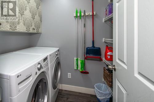 2440 Old Okanagan Highway Unit# 424, West Kelowna, BC - Indoor Photo Showing Laundry Room