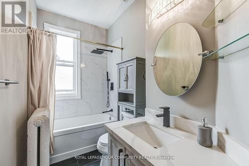 312 Seaton St, Toronto, ON - Indoor Photo Showing Bathroom