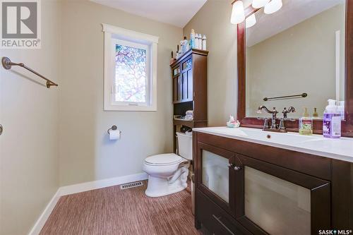 14 Spruce Road, Rosthern Rm No. 403, SK - Indoor Photo Showing Bathroom