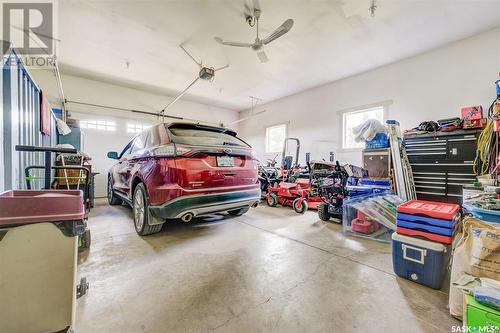 14 Spruce Road, Rosthern Rm No. 403, SK - Indoor Photo Showing Garage