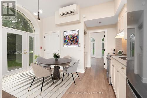 1614 Ridge Road E, Oro-Medonte, ON - Indoor Photo Showing Dining Room