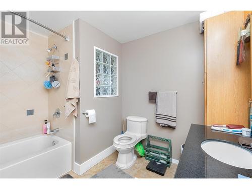237 Mabel  Lake Road, Lumby, BC - Indoor Photo Showing Bathroom