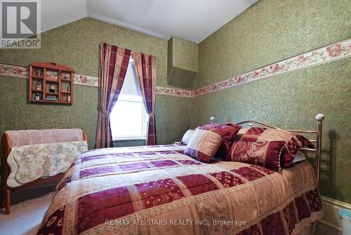 12 North Street, Kawartha Lakes, ON - Indoor Photo Showing Bedroom