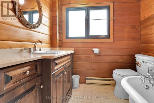 855 Kimberly Dr, Smith-Ennismore-Lakefield, ON - Indoor Photo Showing Bathroom