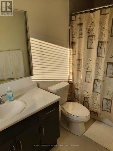 119 Stork Street, Oakville, ON - Indoor Photo Showing Bathroom