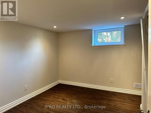 546 Sherin Dr, Oakville, ON - Indoor Photo Showing Other Room