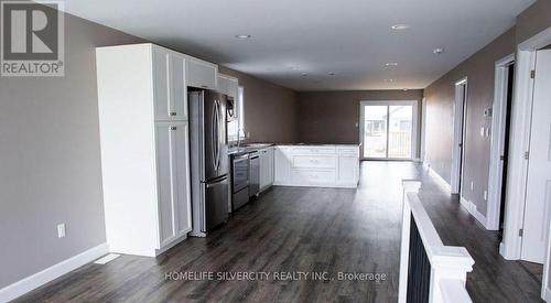 133 Howard Rd, Chatham-Kent, ON - Indoor Photo Showing Kitchen