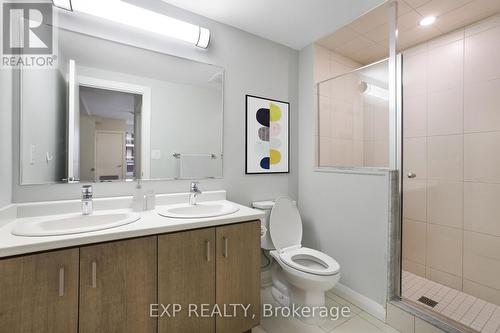 #802 -53 Arthur St S, Guelph, ON - Indoor Photo Showing Bathroom