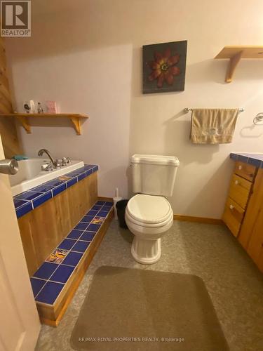1488 Tamblin Way, Peterborough, ON - Indoor Photo Showing Bathroom