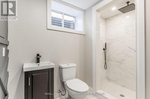 86 Ambler Bay, Barrie, ON - Indoor Photo Showing Bathroom