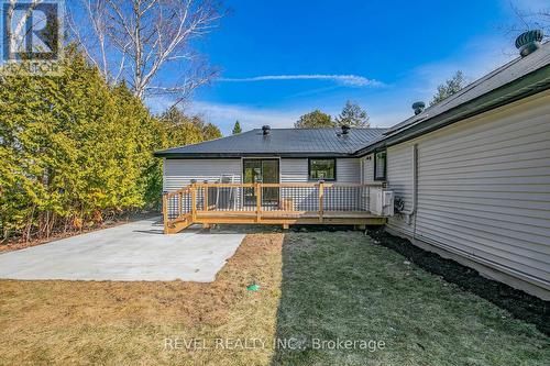 35 Chippewa Cres, Tiny, ON - Outdoor With Deck Patio Veranda