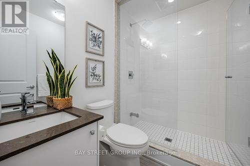#9 -52 Holmes Ave, Toronto, ON - Indoor Photo Showing Bathroom