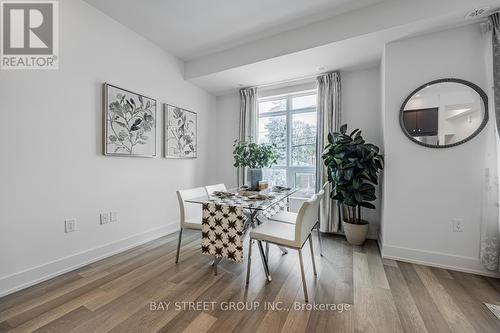9 - 52 Holmes Avenue, Toronto, ON - Indoor Photo Showing Dining Room
