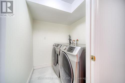 58 Sonmore Dr, Toronto, ON - Indoor Photo Showing Laundry Room