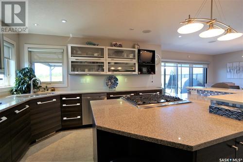 11 Vista Del Sol, Sun Dale, SK - Indoor Photo Showing Kitchen With Double Sink