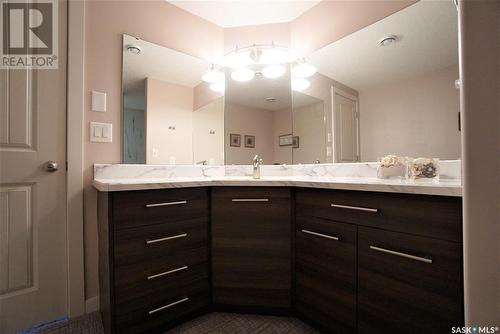 11 Vista Del Sol, Sun Dale, SK - Indoor Photo Showing Bathroom