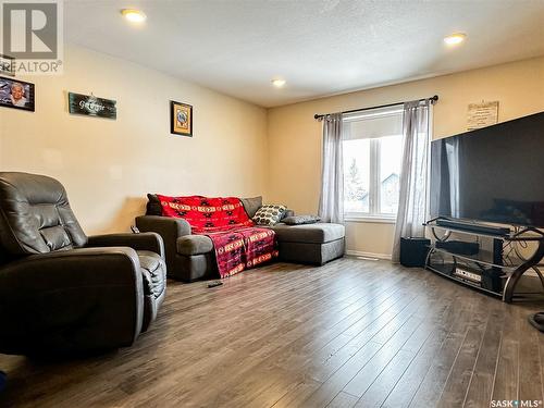 A & B 1322 107Th Street, North Battleford, SK - Indoor Photo Showing Living Room