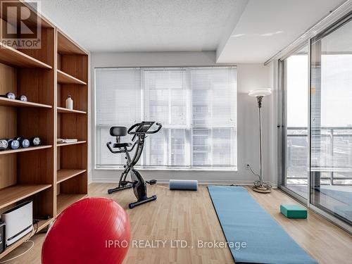Ph09 - 28 Hollywood Avenue, Toronto, ON - Indoor Photo Showing Gym Room