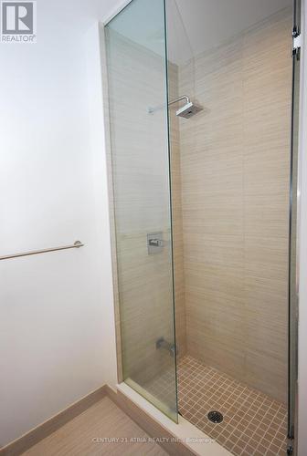 Gph 24 - 1 Edgewater Drive, Toronto, ON - Indoor Photo Showing Bathroom
