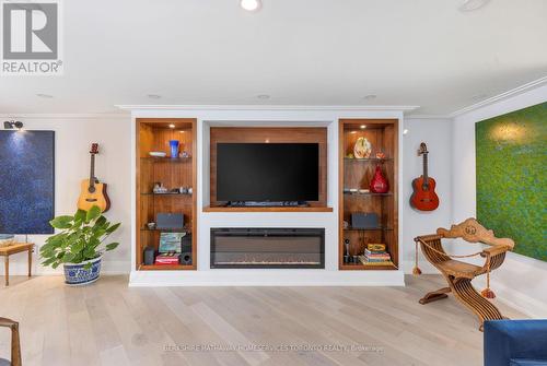#507 -160 Frederick St, Toronto, ON - Indoor Photo Showing Living Room With Fireplace