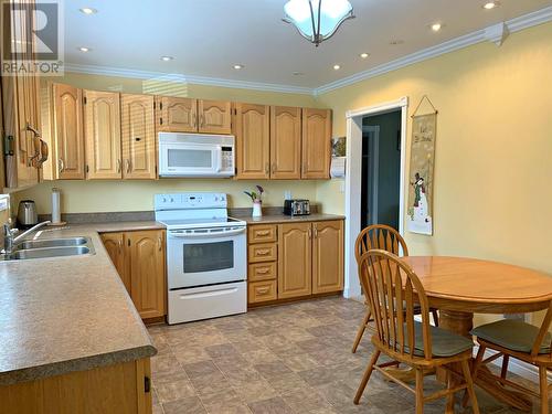 10 Baggs Road, Adams Cove, NL - Indoor Photo Showing Kitchen With Double Sink