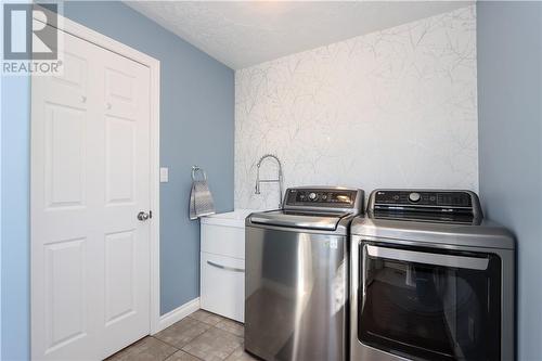 846 Gravel Drive, Hanmer, ON - Indoor Photo Showing Laundry Room