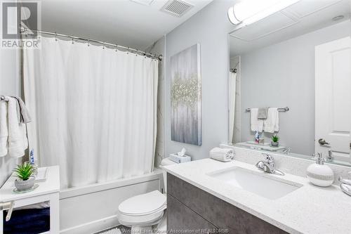 1489 Banwell Unit# 143, Windsor, ON - Indoor Photo Showing Bathroom