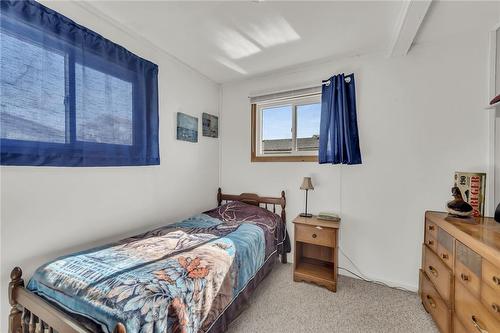 1054 Lakeshore Road, Selkirk, ON - Indoor Photo Showing Bedroom