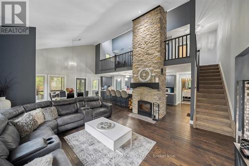 11 Fieldway Crt, Melancthon, ON - Indoor Photo Showing Living Room With Fireplace