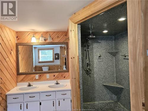 69 Augustin Nord, Neguac, NB - Indoor Photo Showing Bathroom