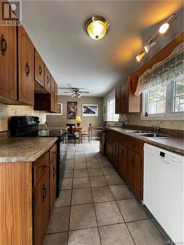 2950 Route 465, Beersville, NB - Indoor Photo Showing Kitchen With Double Sink