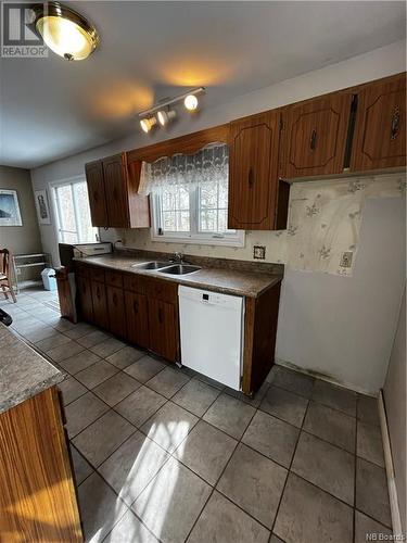 2950 Route 465, Beersville, NB - Indoor Photo Showing Kitchen With Double Sink