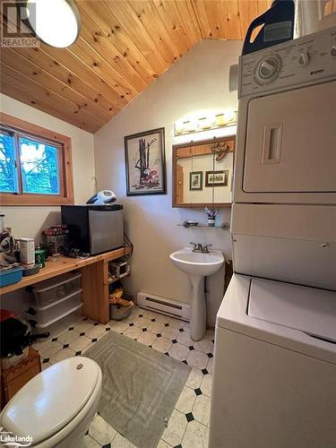 79 Country Lane, Seguin, ON - Indoor Photo Showing Laundry Room