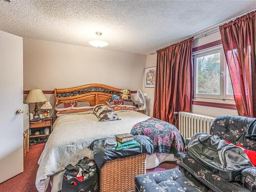 7878 Wardrop Rd, Port Alberni, BC - Indoor Photo Showing Bedroom