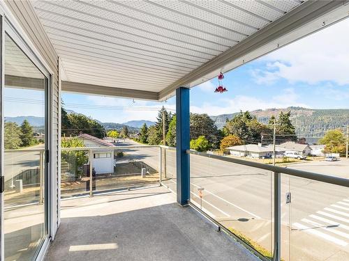 201-2825 3Rd Ave, Port Alberni, BC - Outdoor With Balcony With View With Exterior