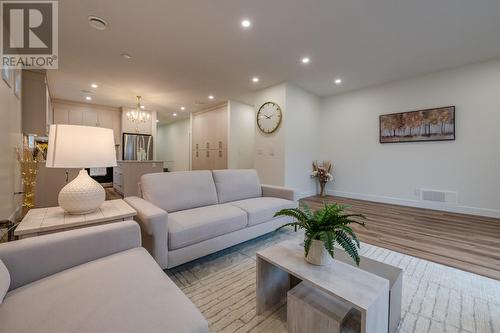 248 Bentgrass Avenue, Oliver, BC - Indoor Photo Showing Living Room