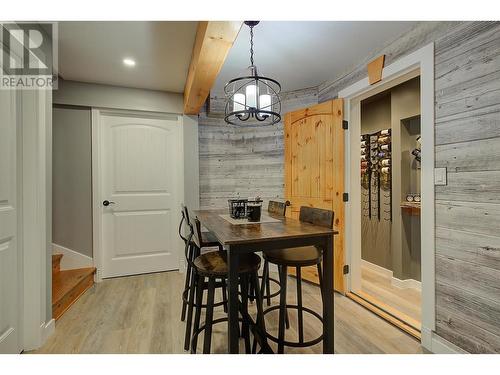 721 Royal Pine Drive, Kelowna, BC - Indoor Photo Showing Dining Room