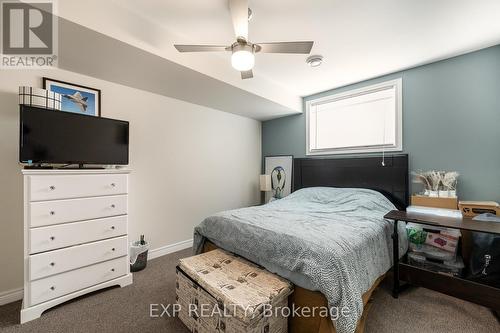 18 Secord Street, Thorold, ON - Indoor Photo Showing Bedroom