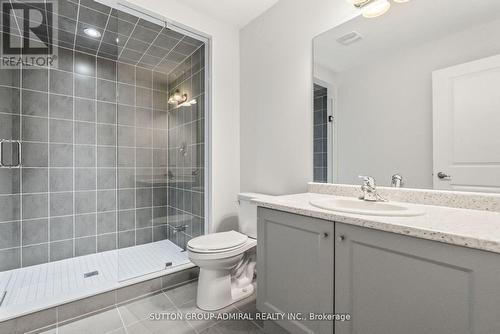 32 Mckay Avenue, Kawartha Lakes, ON - Indoor Photo Showing Bathroom