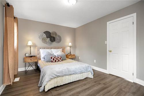 233 Rymal Road E, Hamilton, ON - Indoor Photo Showing Bedroom