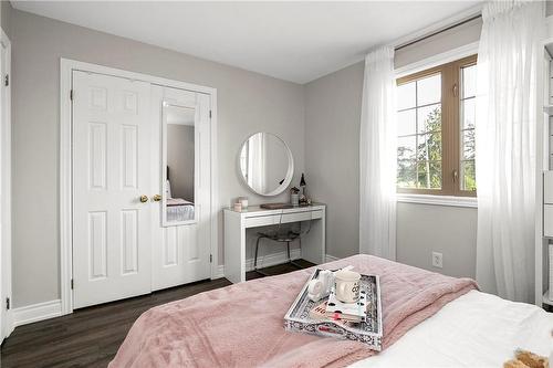 233 Rymal Road E, Hamilton, ON - Indoor Photo Showing Bedroom