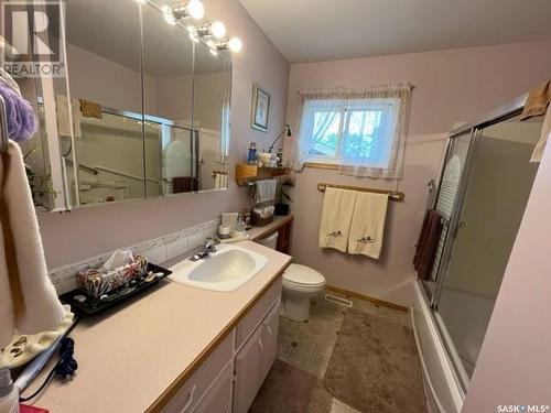 305 3Rd Street, Star City, SK - Indoor Photo Showing Bathroom