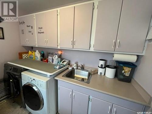 305 3Rd Street, Star City, SK - Indoor Photo Showing Laundry Room