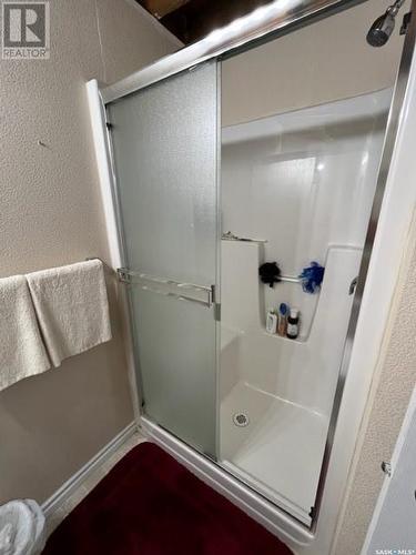 305 3Rd Street, Star City, SK - Indoor Photo Showing Bathroom